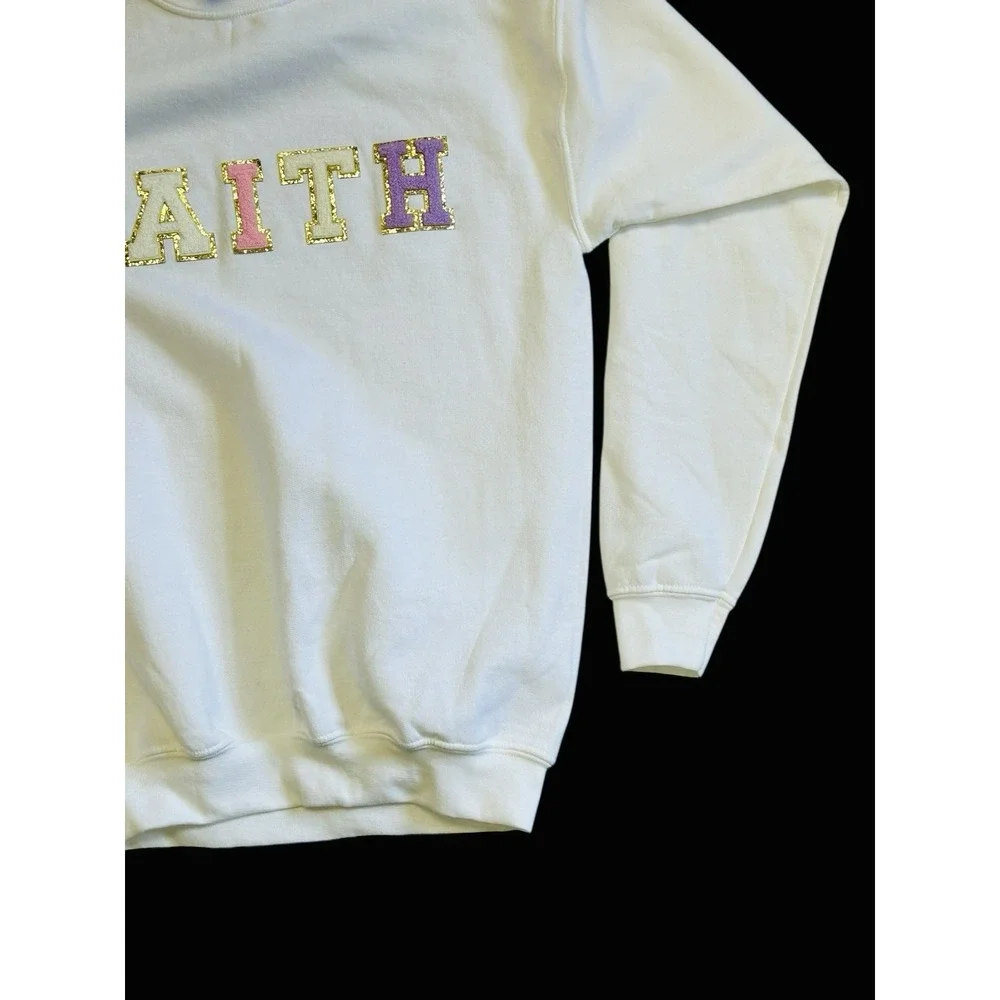 Gildan Youth XL White Sweatshirt Raised FAITH‎ Letters Multicolor Christian Gift